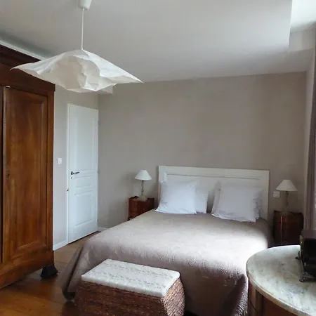 לינה וארוחת בוקר La Maison Bastide בורדו