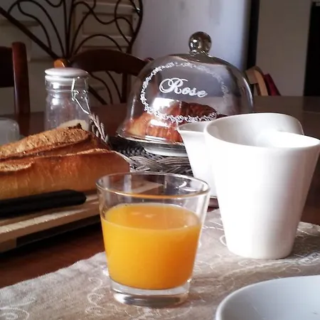 לינה וארוחת בוקר La Maison Bastide